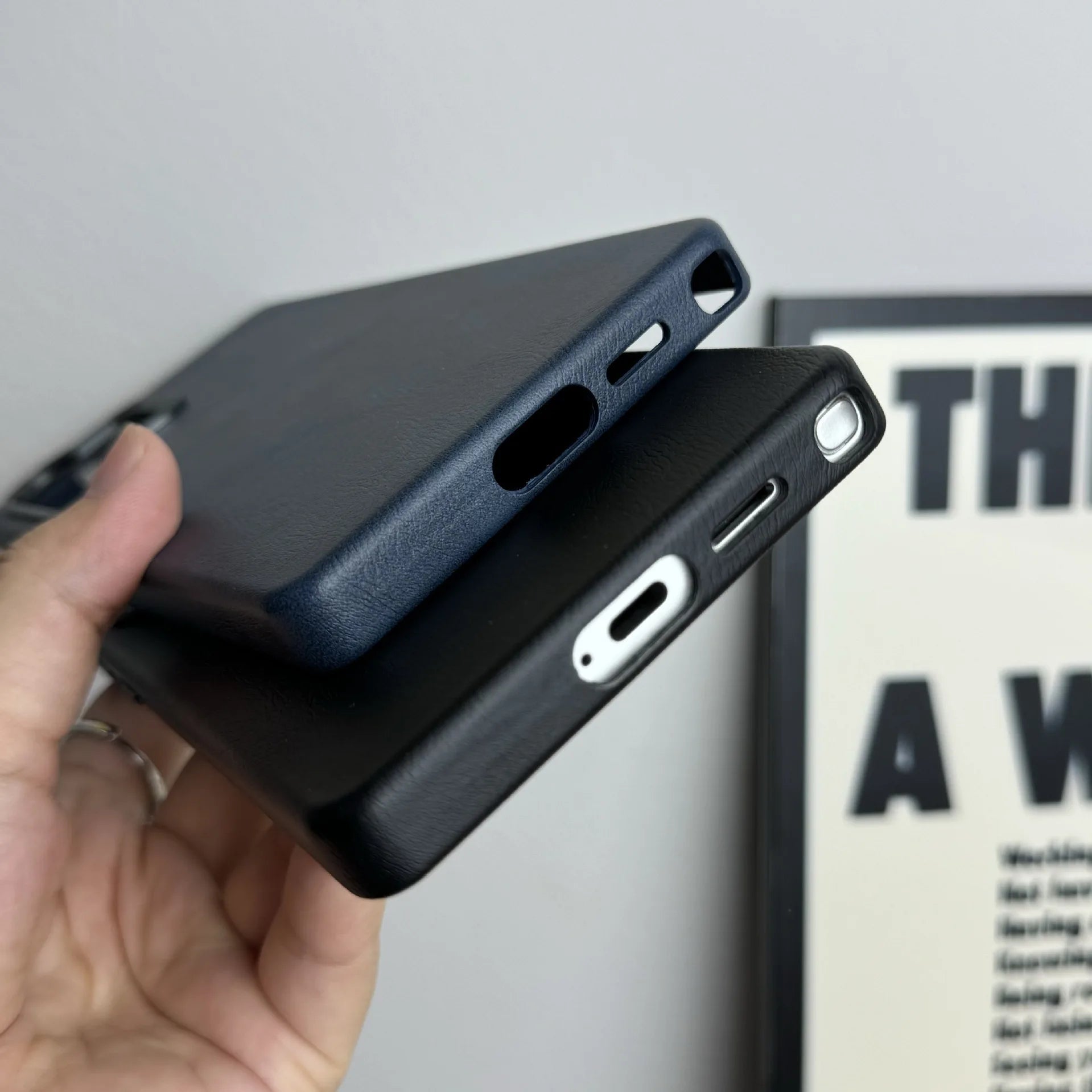 Case Samsung Ultra Couro Retrô com Moldura de Lente - Minimal Cases