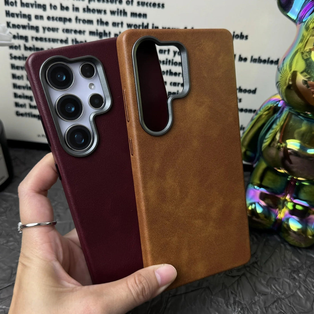 Case Samsung Ultra Couro Retrô com Moldura de Lente - Minimal Cases