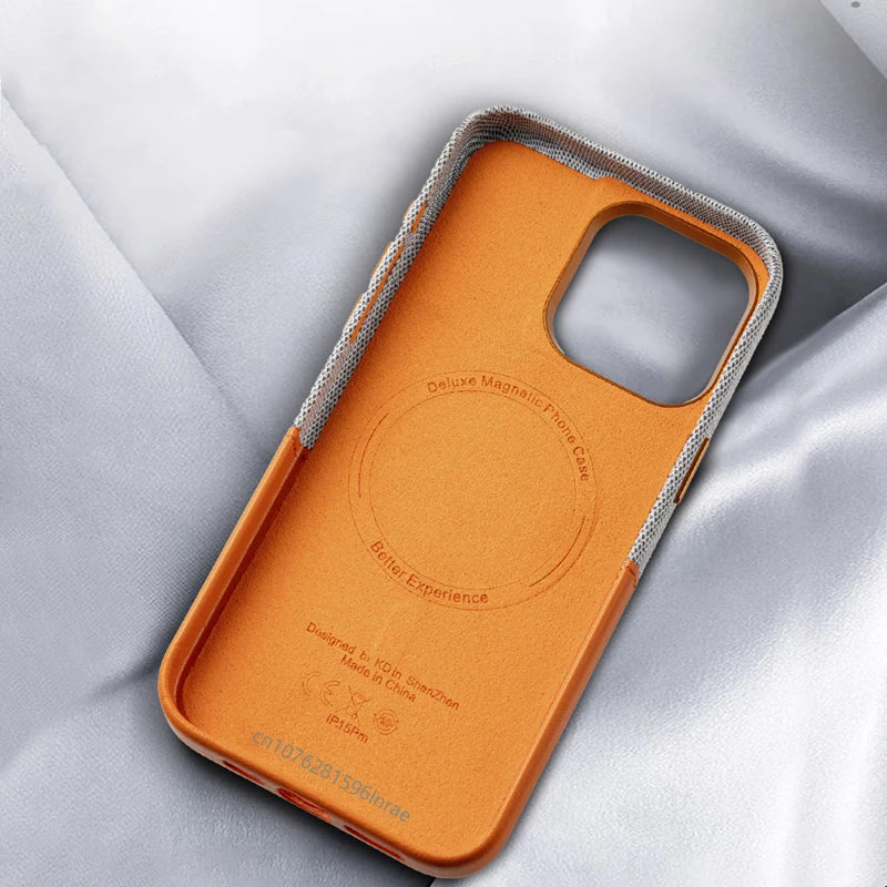 Case iPhone em Tecido e Couro Minimalista