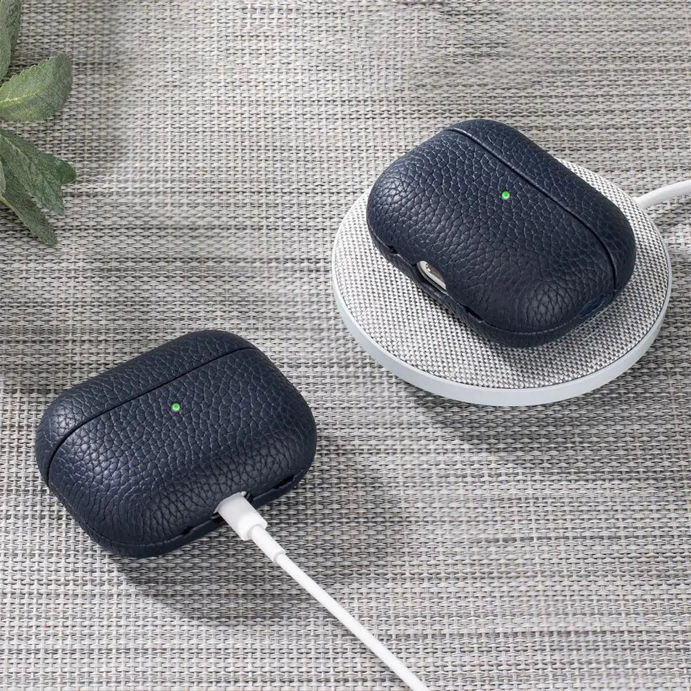 Capa AirPods Couro Genuíno Textura Retro - Minimal Cases