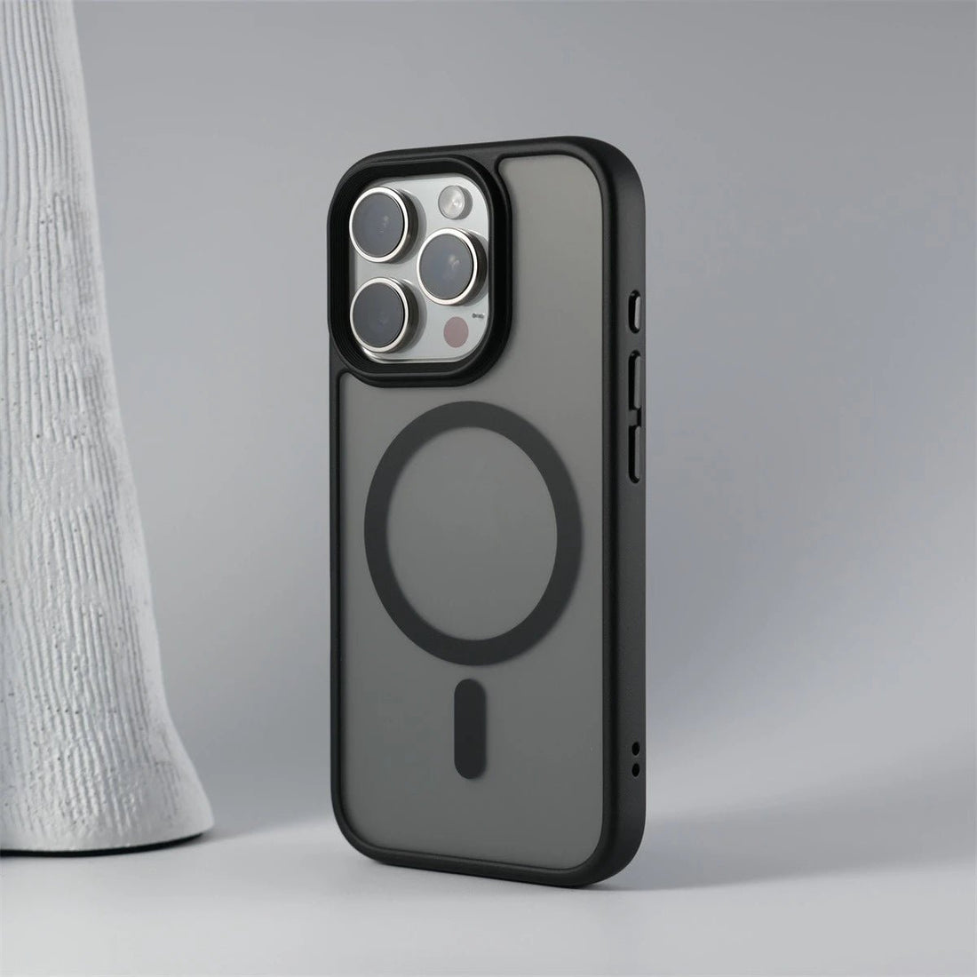 Case iPhone Efeito Matte Minimalista com Carregamento MagSafe - Minimal Cases