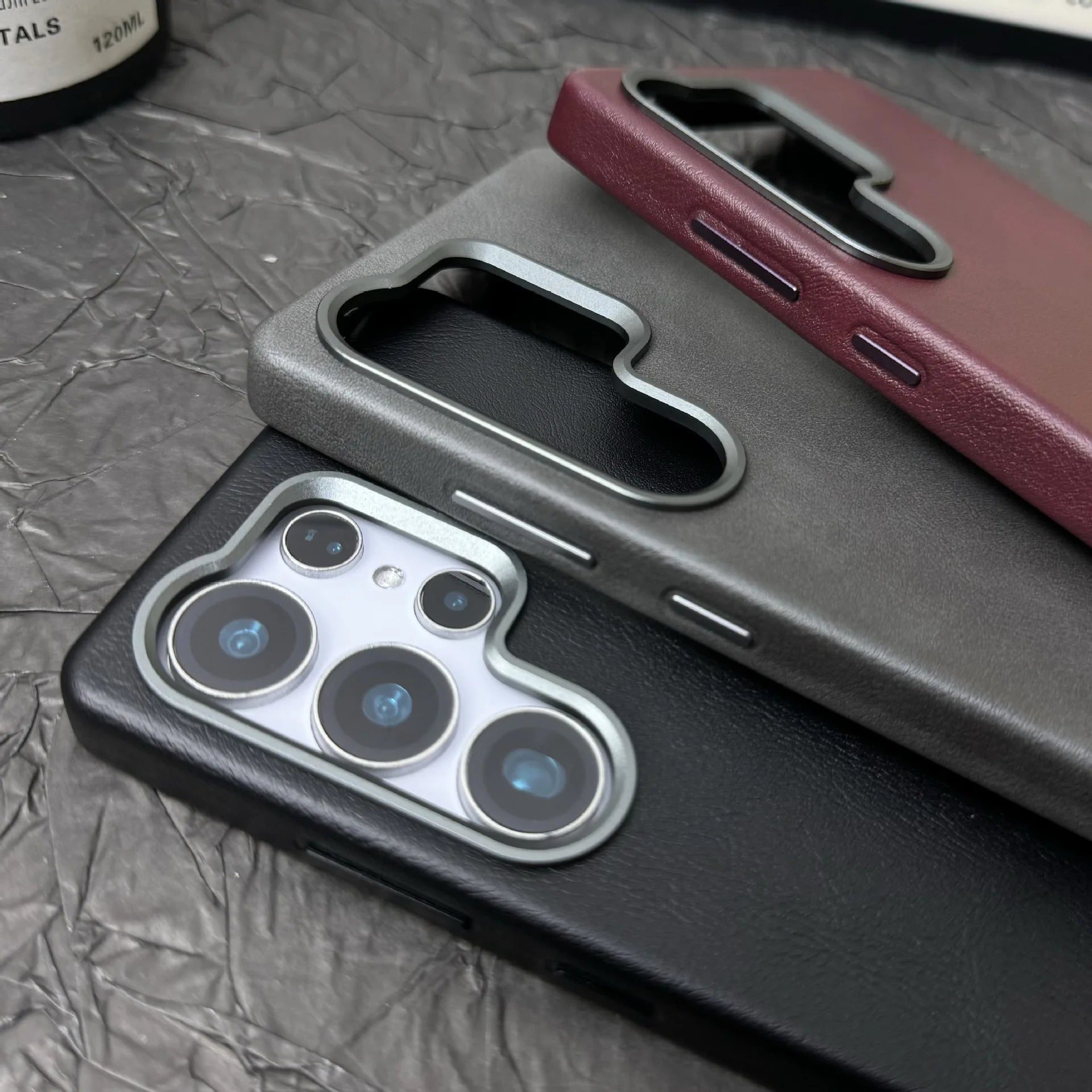 Case Samsung Ultra Couro Retrô com Moldura de Lente - Minimal Cases
